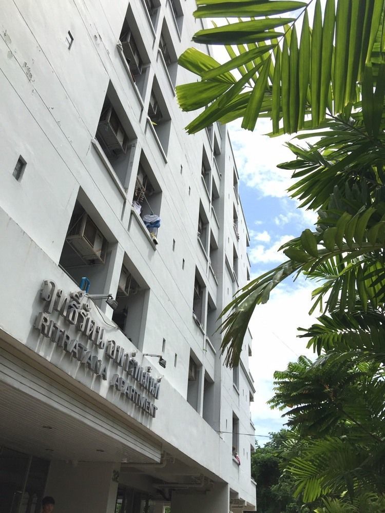 Ritratana Apartment Bangkok Luaran gambar